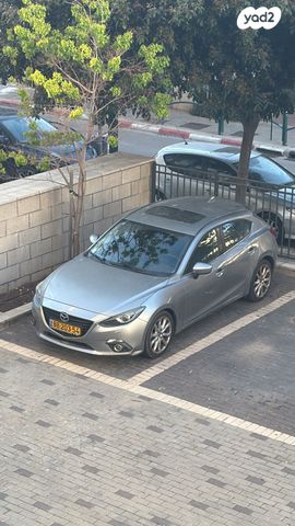 מודעת רכב מאזדה 3