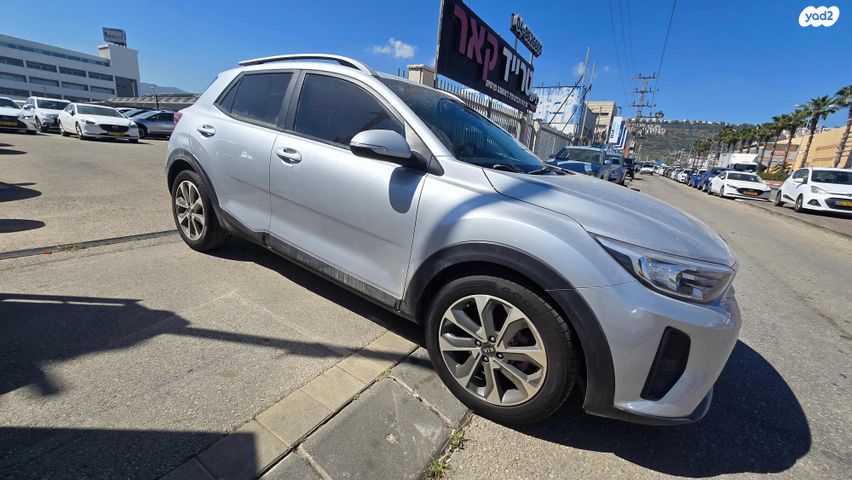 מודעת רכב קיה סטוניק 2