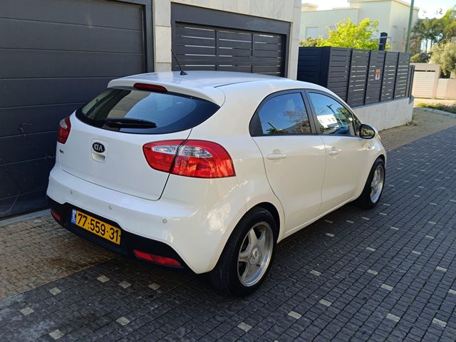 מודעת רכב קיה ריו 2