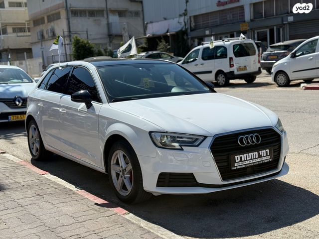 מודעת רכב אאודי A3 1