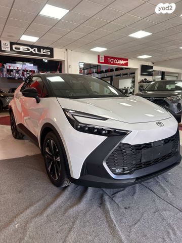 מודעת רכב טויוטה C-HR