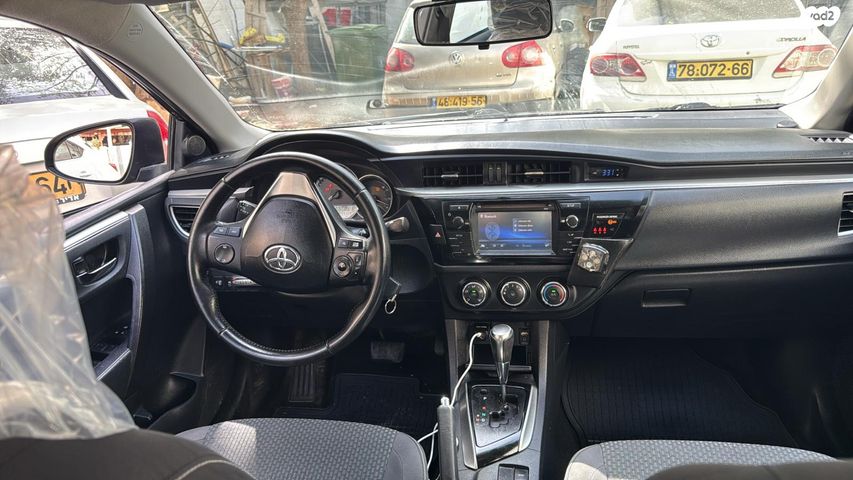 מודעת רכב טויוטה קורולה