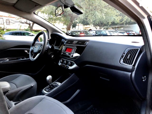 מודעת רכב קיה ריו 2