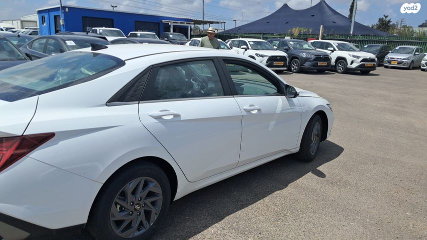 מודעת רכב יונדאי אלנטרה