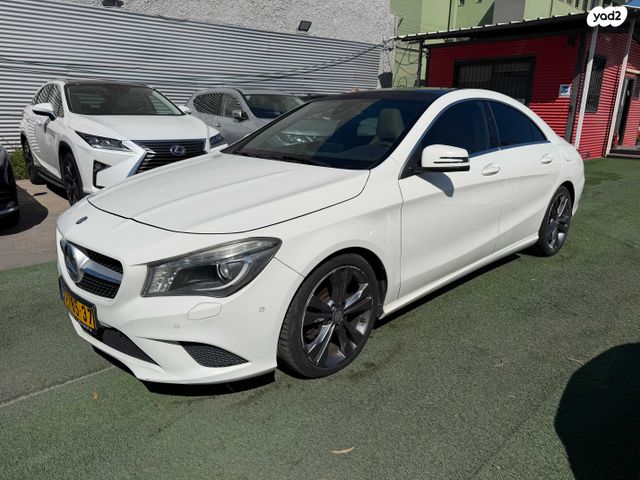 מודעת רכב מרצדס-בנץ CLA