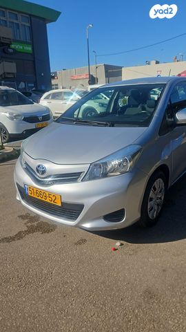 מודעת רכב טויוטה יאריס