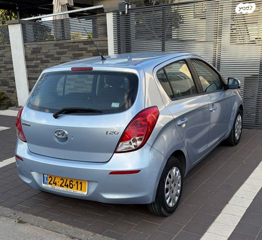 מודעת רכב יונדאי i20