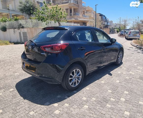 מודעת רכב מאזדה 2
