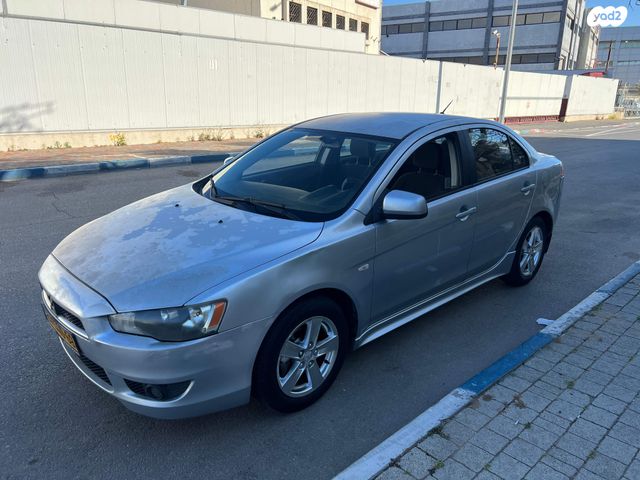 מודעת רכב מיצובישי לנסר