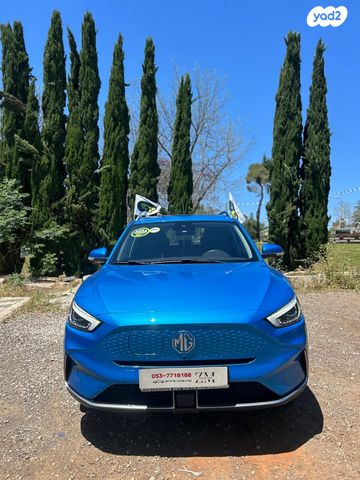 מודעת רכב אם ג'י ZS