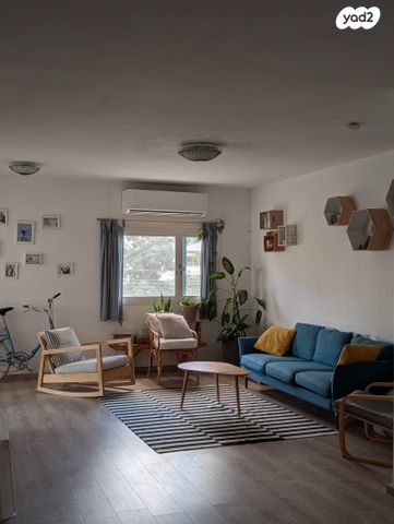 ישראל אהרוני 3