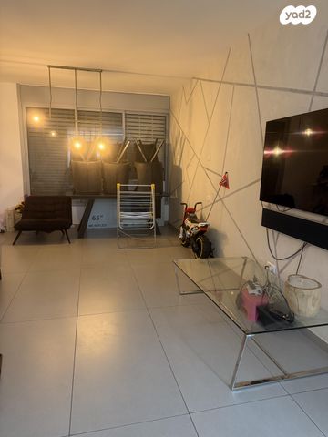 שדרות הרצל 24