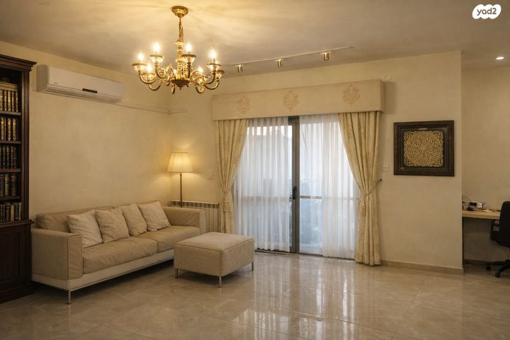 שומרי אמונים 8