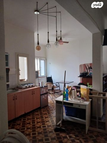 שדרות יהודית 15