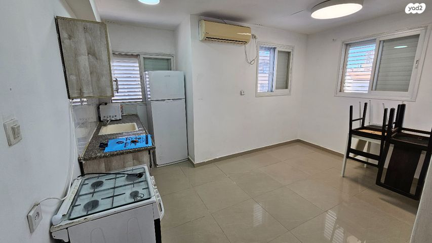 הרב הרצוג 21