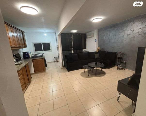 צביה לובטקין 16