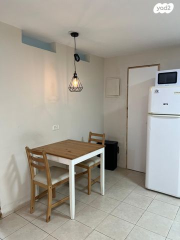 ישעיהו הנביא 12