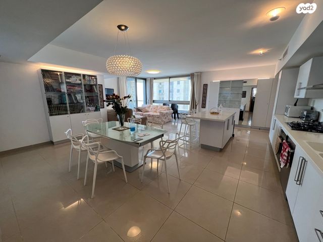 שדרות ניצה 26