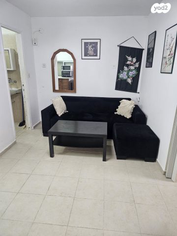 מורדי הגטאות 27