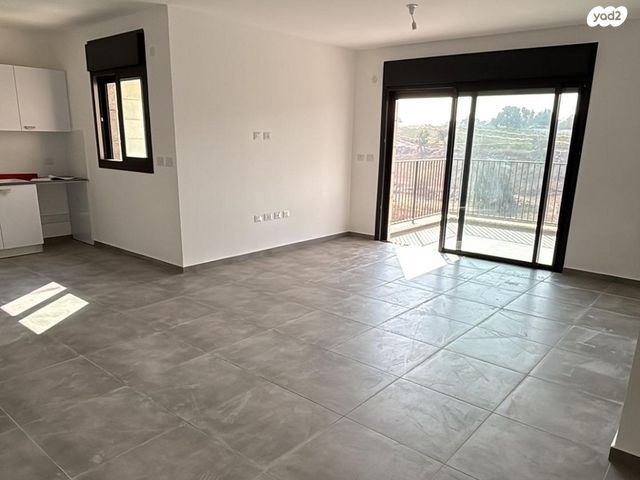 יצחק ארנסט נבנצל 1