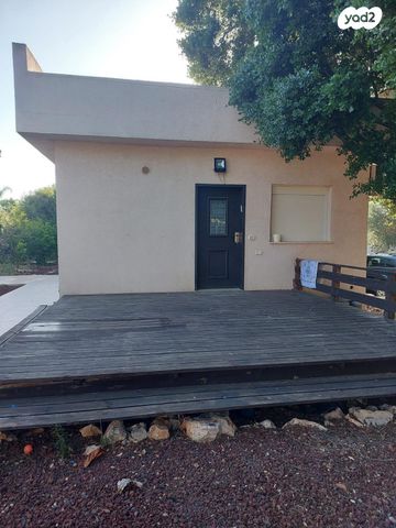 סמטת אחלמה 15