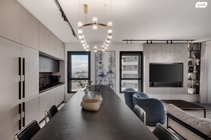 יצחק נבון 19