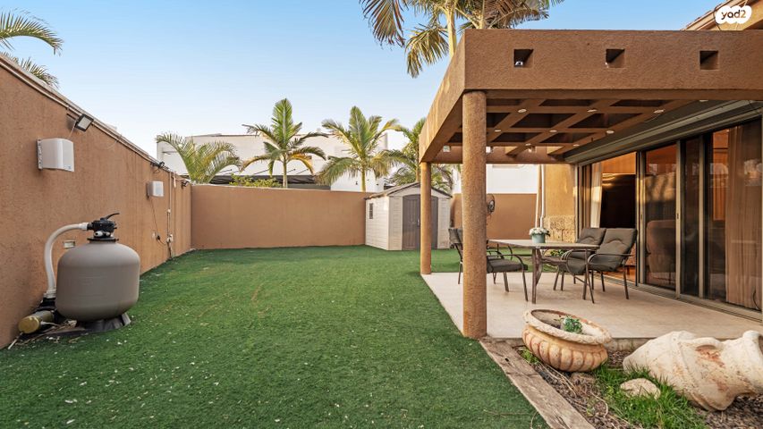 חיים הרצוג 10