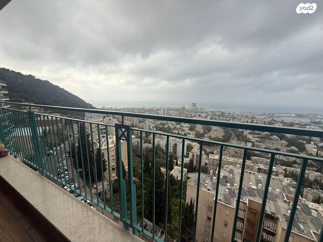 הבישוף חג'אר 