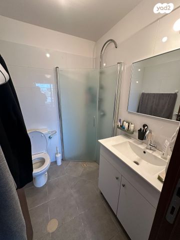 יצחק אבינו 13