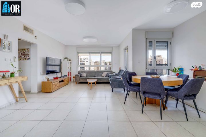 שמחה הולצברג 