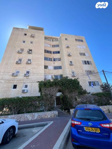 שדרות ירושלים 33