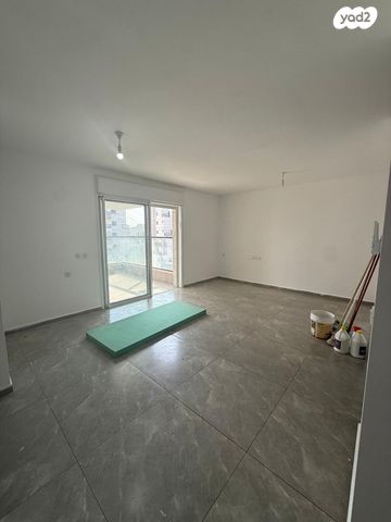 רועי קליין 22