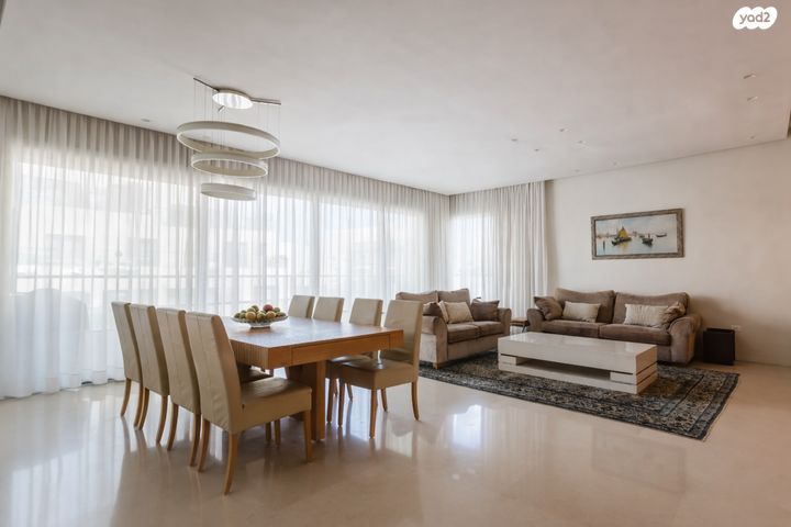 הגוש הגדול, רמת אביב החדשה, נופי ים