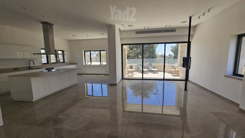 דירה להשכרה בירושלים (תיווך) — 4