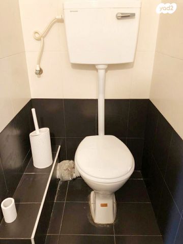 מרכז, קרית עבודה