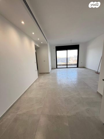 דירה, עיר היין, אשקלון