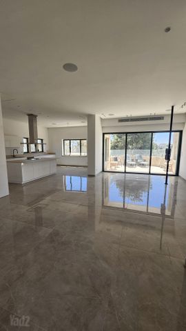 דירה להשכרה בירושלים (תיווך) — 3