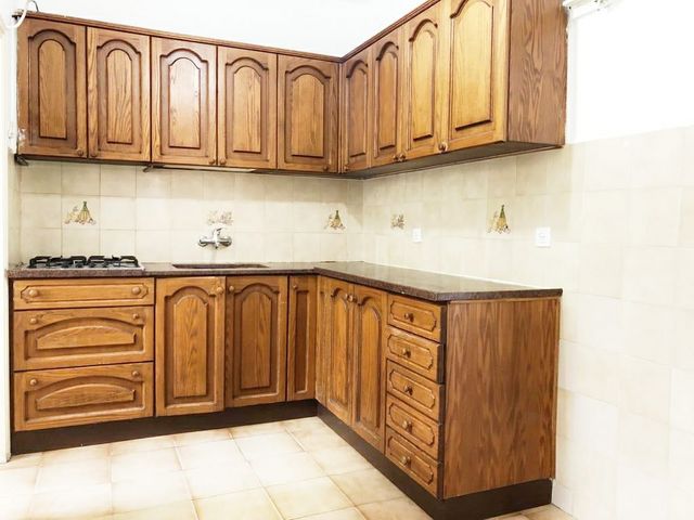 מרכז, קרית עבודה