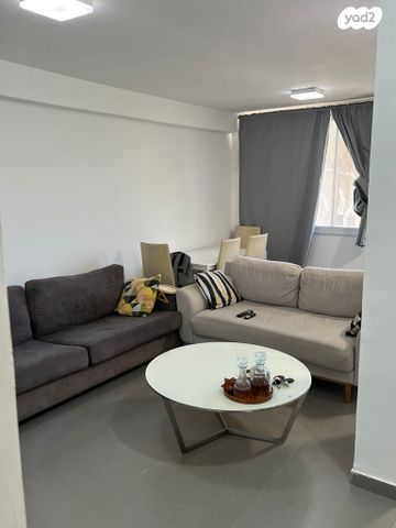 שמעון בר גיורא 