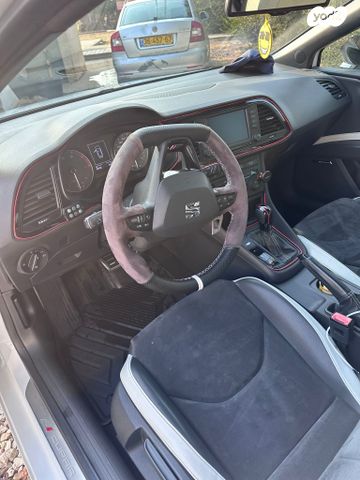 מודעת רכב סיאט לאון