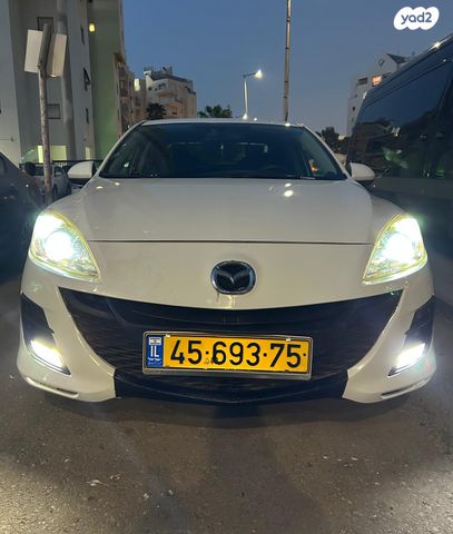 מודעת רכב מאזדה 3