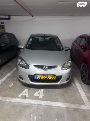 מודעת רכב מאזדה 2