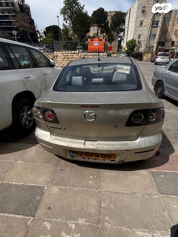 מודעת רכב מאזדה 3