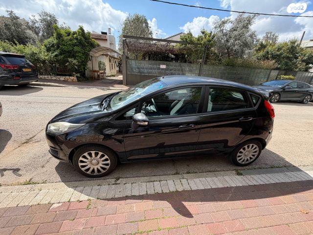 מודעת רכב פורד פיאסטה