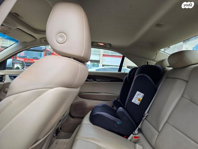 מודעת רכב קאדילק ATS