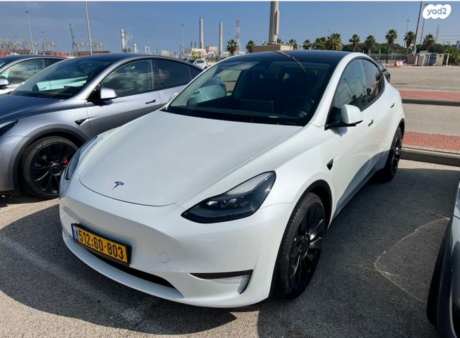 מודעת רכב טסלה מודל Y