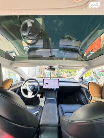 מודעת רכב טסלה מודל 3