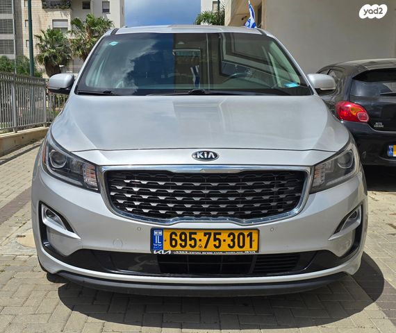 מודעת רכב קיה קרניבל