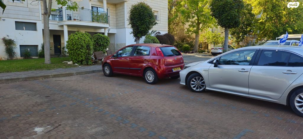 מודעת רכב פיאט פונטו