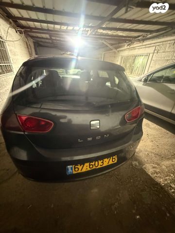 מודעת רכב סיאט לאון